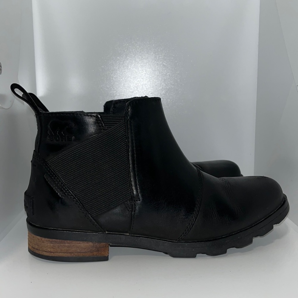 Sorel Emelie Chelsea Waterproof Black Leather Ankle Boots Women's Size 7 Bootie